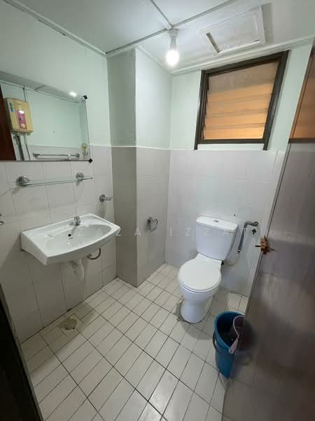 Apartment for Rent at Vista Angkasa - Izzaza Izzati - Bathroom - PropertyGuru.com.my