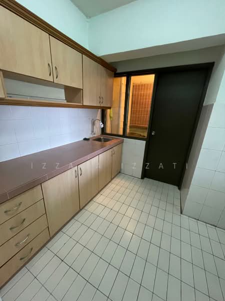 Apartment for Rent at Vista Angkasa - Izzaza Izzati - Kitchen - PropertyGuru.com.my