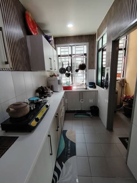 Servis Apartment untuk Dijual di Jentayu Residensi @ Tampoi - Debbie Chin - Kitchen - PropertyGuru.com.my