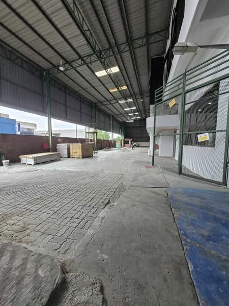 Detached Factory for Rent in Taman Desa Cemerlang (Ulu Tiram) - Savy Law - Exterior - PropertyGuru.com.my