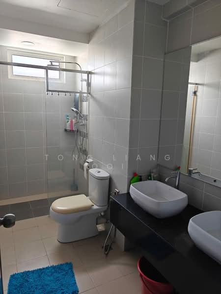 Condominium for Rent at The Clovers - Tong Liang Ooi - Bathroom - PropertyGuru.com.my