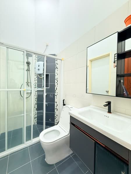Rumah Kluster untuk Dijual di Bukit Indah (Iskandar Puteri (Nusajaya)) - Min Kong - Bathroom - PropertyGuru.com.my