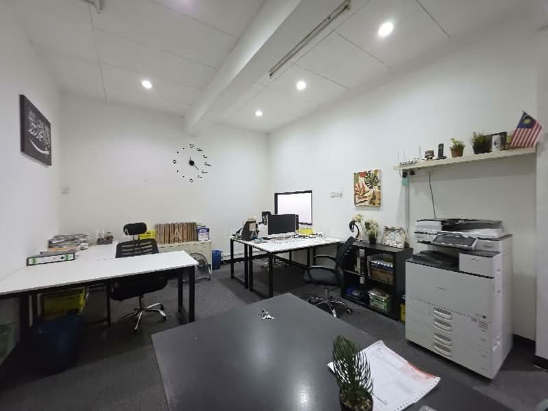 Shop / Office for Sale in Seksyen 13 (Shah Alam) - Natasha Shadan - Interior - PropertyGuru.com.my