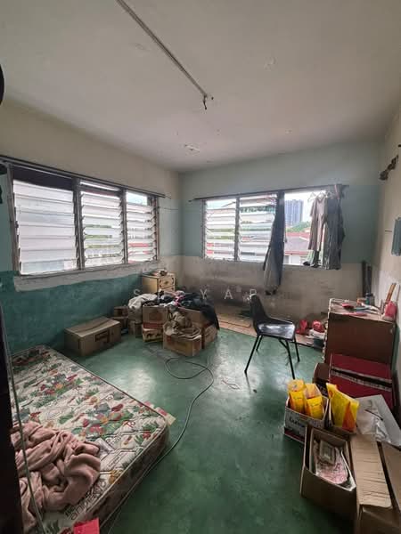 Rumah Flat untuk Dijual di Hock Lock Mansion - SL Yap - Bedroom - PropertyGuru.com.my