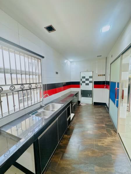 Rumah Teres 2 Tingkat untuk Dijual di Taman Sierra Perdana (Masai) - Karl Lim - Kitchen - PropertyGuru.com.my