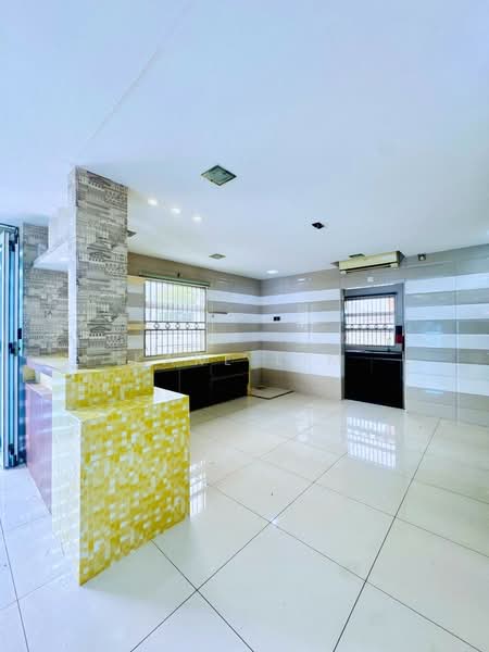 Rumah Teres 2 Tingkat untuk Dijual di Taman Sierra Perdana (Masai) - Karl Lim - Kitchen - PropertyGuru.com.my