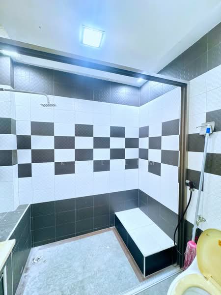 Rumah Teres 2 Tingkat untuk Dijual di Taman Sierra Perdana (Masai) - Karl Lim - Bathroom - PropertyGuru.com.my