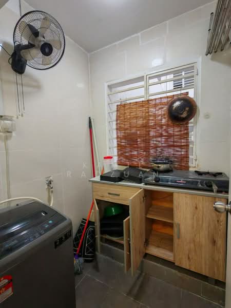 Pangsapuri untuk Disewa di Harmoni @ Eco Majestic - Kamil Radzuan - Kitchen - PropertyGuru.com.my