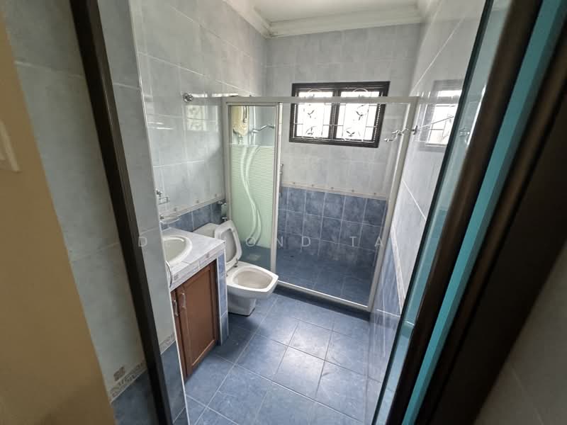 Rumah Teres 2 Tingkat untuk Dijual di SS 21, Damansara Utama (Petaling Jaya) - Desmond Tan - Bathroom - PropertyGuru.com.my