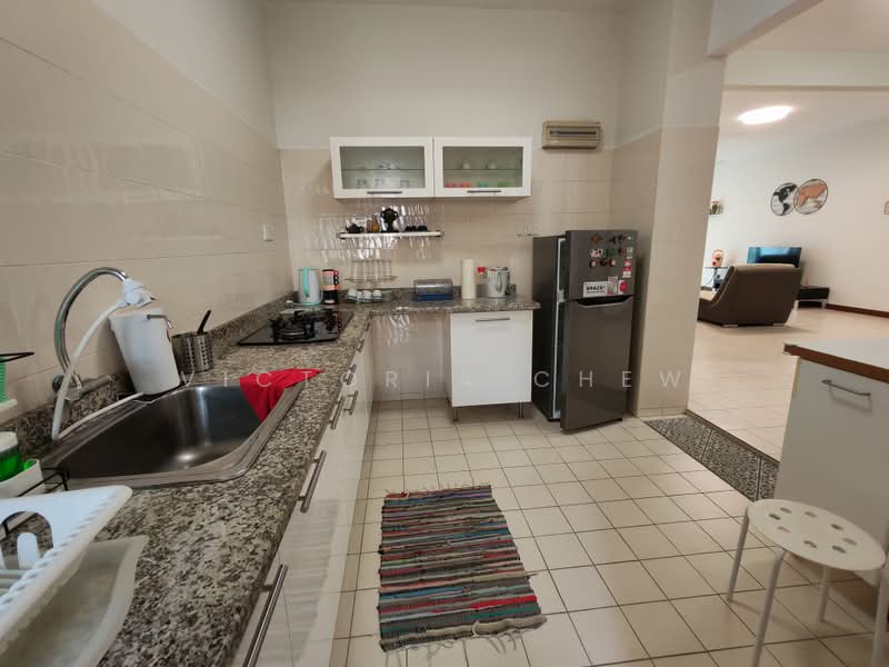 Townhouse for Rent in Kota Kemuning (Shah Alam) - Victoria Chew - Kitchen - PropertyGuru.com.my