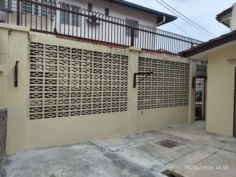 Rumah Berkembar untuk Disewa di Bandar Kinrara (Selangor) - Joey Wong - Exterior - PropertyGuru.com.my