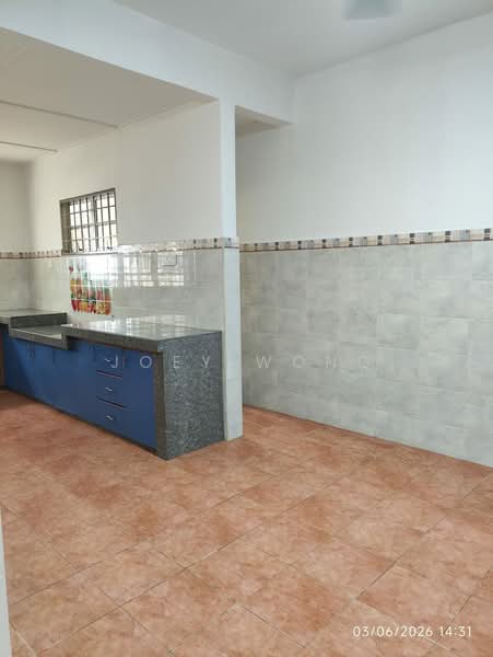 Rumah Berkembar untuk Disewa di Bandar Kinrara (Selangor) - Joey Wong - Kitchen - PropertyGuru.com.my