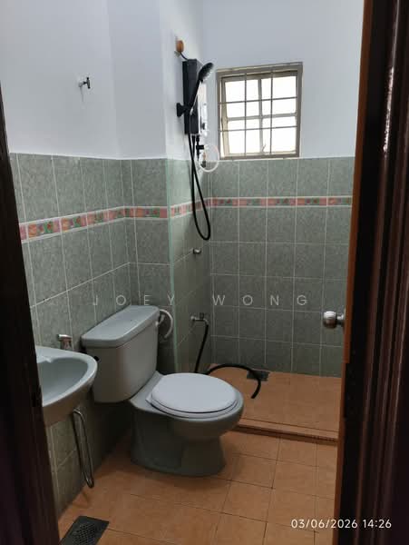 Rumah Berkembar untuk Disewa di Bandar Kinrara (Selangor) - Joey Wong - Bathroom - PropertyGuru.com.my