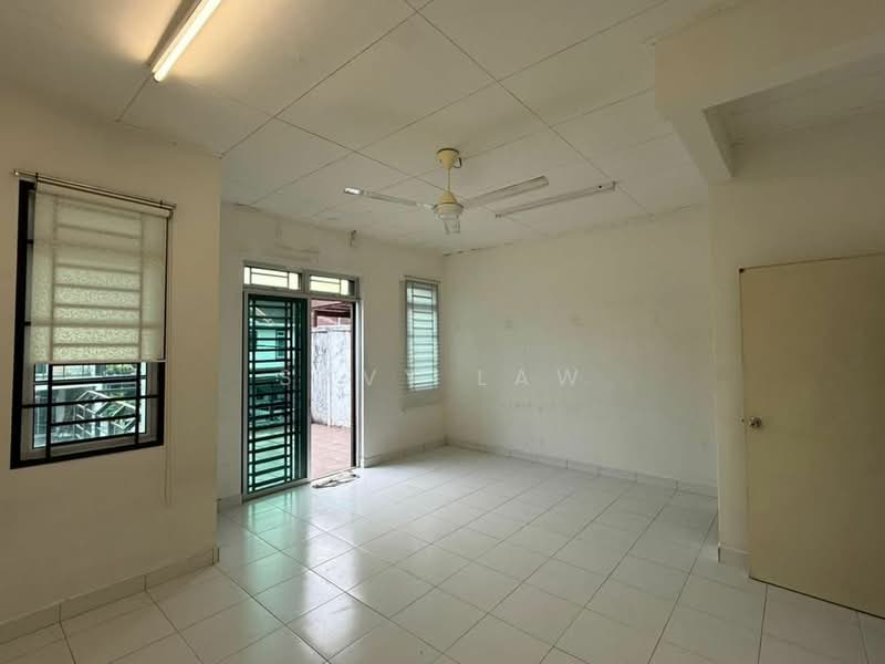 Rumah Teres 2 Tingkat untuk Dijual di Taman JP Perdana (Johor Bahru) - Savy Law - Living Room - PropertyGuru.com.my