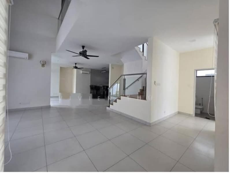 Rumah Berkembar untuk Disewa di Alam Impian (Shah Alam) - Vivien Thum - Living Room - PropertyGuru.com.my
