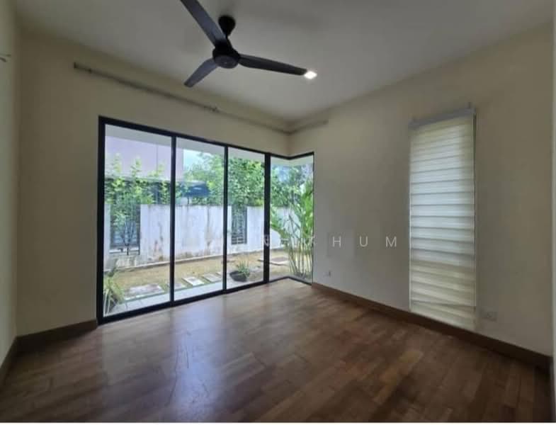 Rumah Berkembar untuk Disewa di Alam Impian (Shah Alam) - Vivien Thum - Living Room - PropertyGuru.com.my