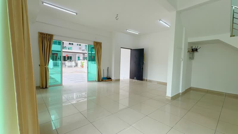 Rumah Teres 2.5 Tingkat untuk Dijual di Taman Villa Permai Jaya (Bukit Mertajam) - St Seah - Living Room - PropertyGuru.com.my