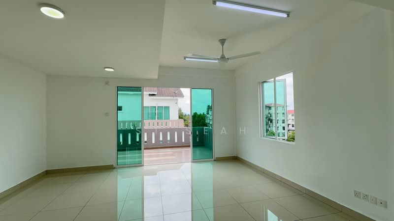Rumah Teres 2.5 Tingkat untuk Dijual di Taman Villa Permai Jaya (Bukit Mertajam) - St Seah - Balcony - PropertyGuru.com.my