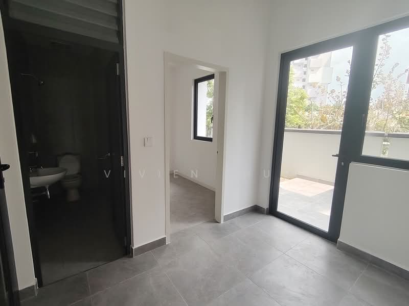 Semi-Detached House for Sale in Telok Panglima Garang (Selangor) - Vivien Thum - Maid room - PropertyGuru.com.my