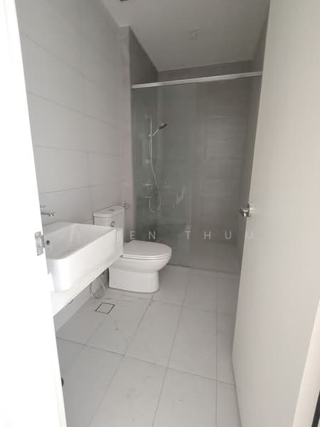 Semi-Detached House for Sale in Telok Panglima Garang (Selangor) - Vivien Thum - Bathroom - PropertyGuru.com.my
