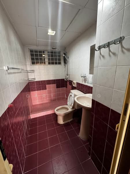 Kondominium untuk Disewa di Shang Villa - Gary Leong - Bathroom - PropertyGuru.com.my