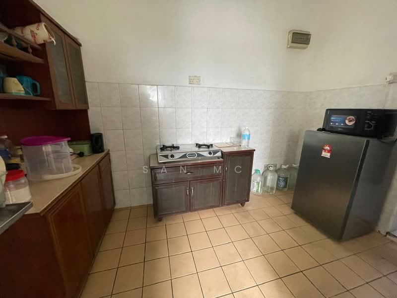 Pangsapuri untuk Disewa di Sri Raya Apartments - San MC - Kitchen - PropertyGuru.com.my