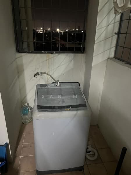 Pangsapuri untuk Disewa di Sri Raya Apartments - San MC - Balcony - PropertyGuru.com.my