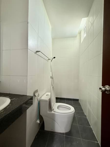 Kondominium untuk Disewa di Bay Resort Condominium - Yee Sze Chai - PropertyGuru.com.my