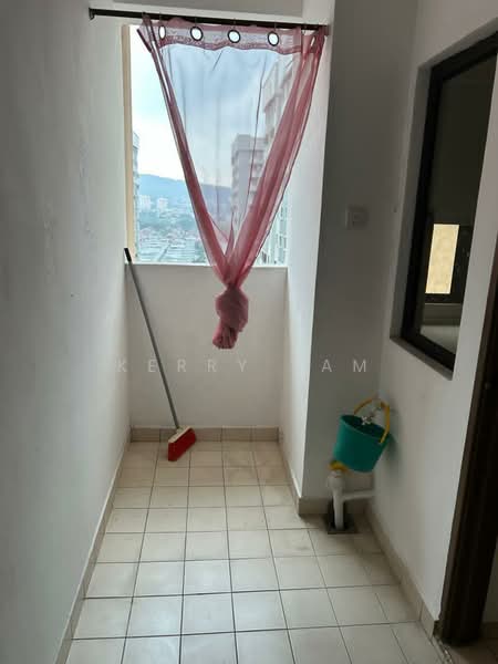 Kondominium untuk Disewa di Pelangi Astana - Kerry Tam - Balcony - PropertyGuru.com.my