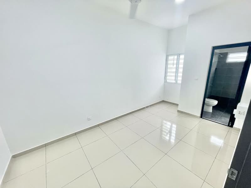 2-storey Terraced House for Rent in Iskandar Puteri (Nusajaya) (Johor) - Nick Low - Bathroom - PropertyGuru.com.my