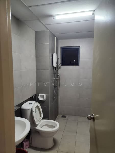 Servis Apartment untuk Dijual di Suria Residence - Mica Loo - PropertyGuru.com.my