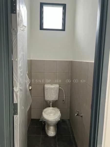 Shop for Rent in Bandar Putra (Kulai) - Joseph Goh - Bathroom - PropertyGuru.com.my