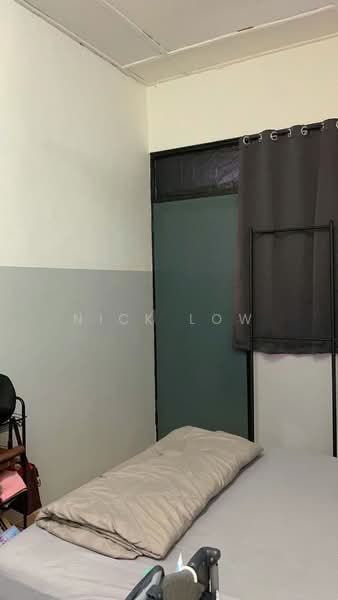 Rumah Teres 2 Tingkat untuk Disewa di Taman Johor Jaya (Johor Bahru) - Nick Low - Bedroom - PropertyGuru.com.my