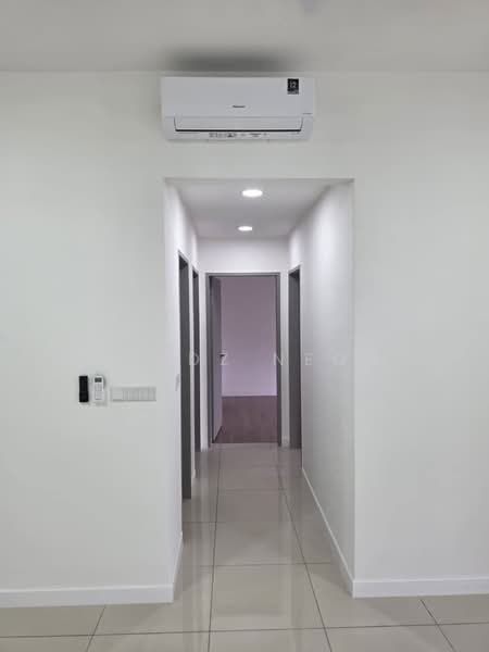 Condominium for Rent at Skyline KL - Windz Neom - Corridor - PropertyGuru.com.my