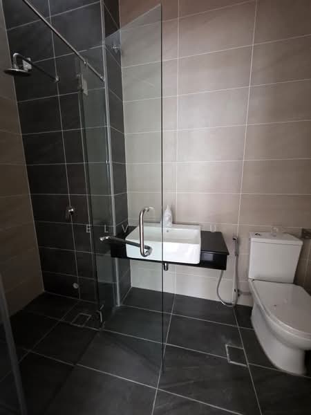 Semi-Detached House for Sale in Taman Sutera Utama (Skudai) - Elvis Ku - Bathroom - PropertyGuru.com.my