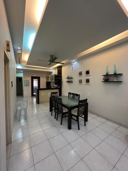 Rumah Teres 1.5 Tingkat untuk Disewa di Taman Pelangi Indah (Ulu Tiram) - Nick Low - Dining Room - PropertyGuru.com.my