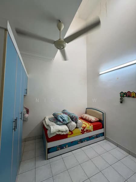 Rumah Teres 1.5 Tingkat untuk Disewa di Taman Pelangi Indah (Ulu Tiram) - Nick Low - Bedroom - PropertyGuru.com.my