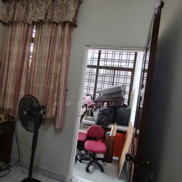 1-storey Terraced House for Sale in Taman Molek (Johor Bahru) - Kok Hui - Interior - PropertyGuru.com.my