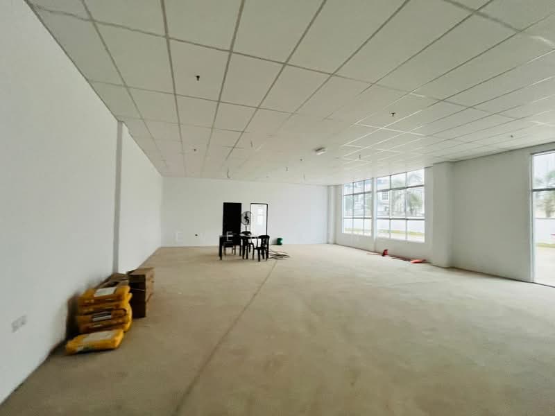 Detached Factory for Sale in Taman Perindustrian Ulu Choh (Pekan Nanas) - Seven Kong - Interior - PropertyGuru.com.my
