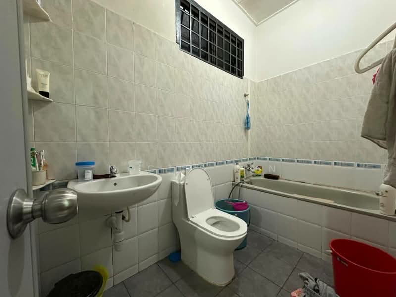 Rumah Teres untuk Dijual di Taman Desa Tebrau (Tebrau) - Noctis Tan - Bathroom - PropertyGuru.com.my