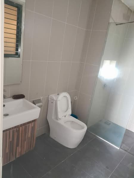 Condominium for Sale at Cristal Serin Residence - Yeong . - Bathroom - PropertyGuru.com.my
