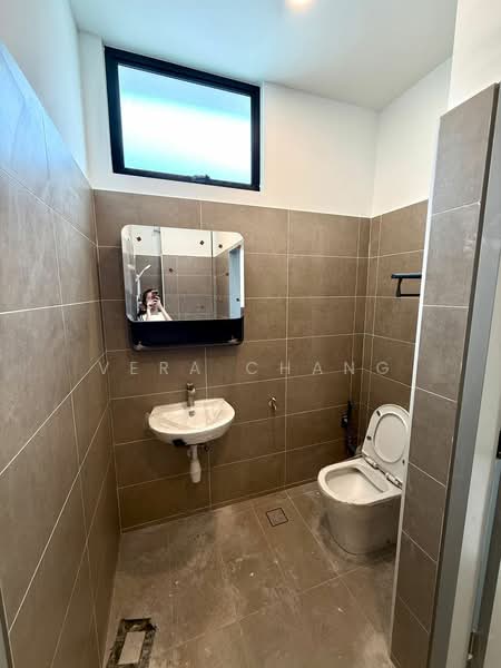 Rumah Teres untuk Disewa di Taman Ponderosa (Johor Bahru) - Vera Chang - Bathroom - PropertyGuru.com.my