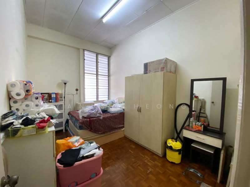 1-storey Terraced House for Sale in Taman Bukit Maluri (Kepong) - Yanis Cheong - Bedroom - PropertyGuru.com.my