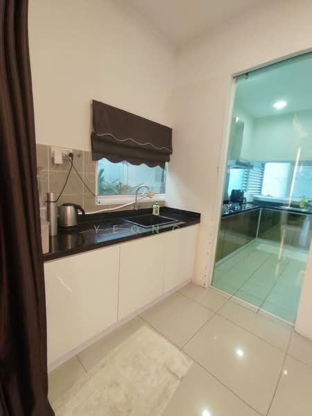 Semi-Detached House for Sale in Cyberjaya (Selangor) - Yeong . - Kitchen - PropertyGuru.com.my
