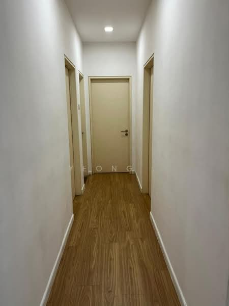 Condominium for Rent at Lakefront Residence - Yeong . - Corridor - PropertyGuru.com.my