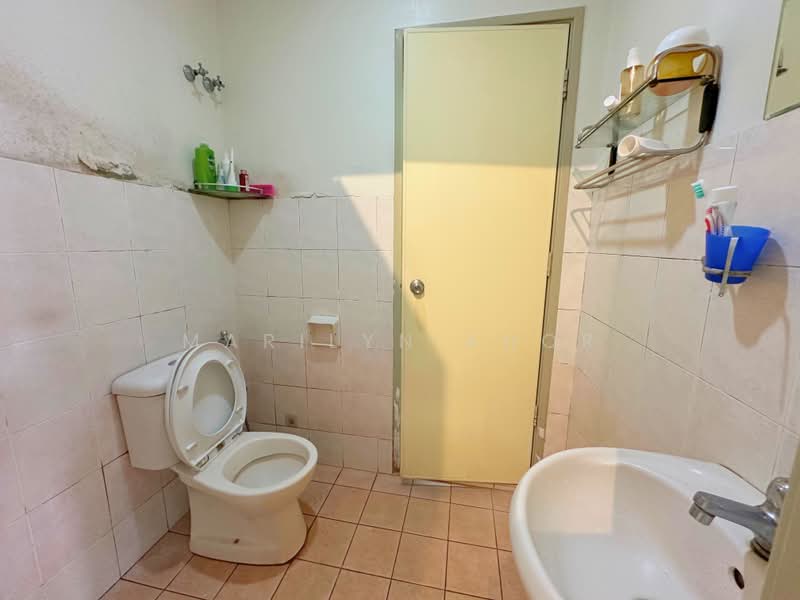 Rumah Teres 2.5 Tingkat untuk Dijual di Ampang (Selangor) - Marilyn Khor - Bathroom - PropertyGuru.com.my