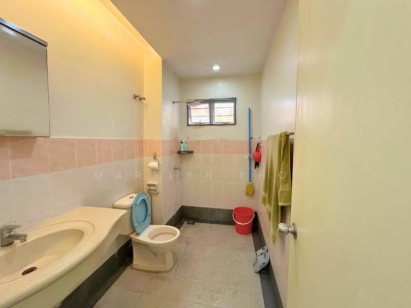 Rumah Teres 2.5 Tingkat untuk Dijual di Ampang (Selangor) - Marilyn Khor - Bathroom - PropertyGuru.com.my
