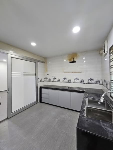1-storey Terraced House for Sale in Johor Bahru (Johor) - Joseph Goh - Kitchen - PropertyGuru.com.my