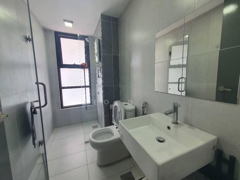 Servis Apartment untuk Disewa di Eclipse Residence @ Pan'gaea - Yeong . - Bathroom - PropertyGuru.com.my