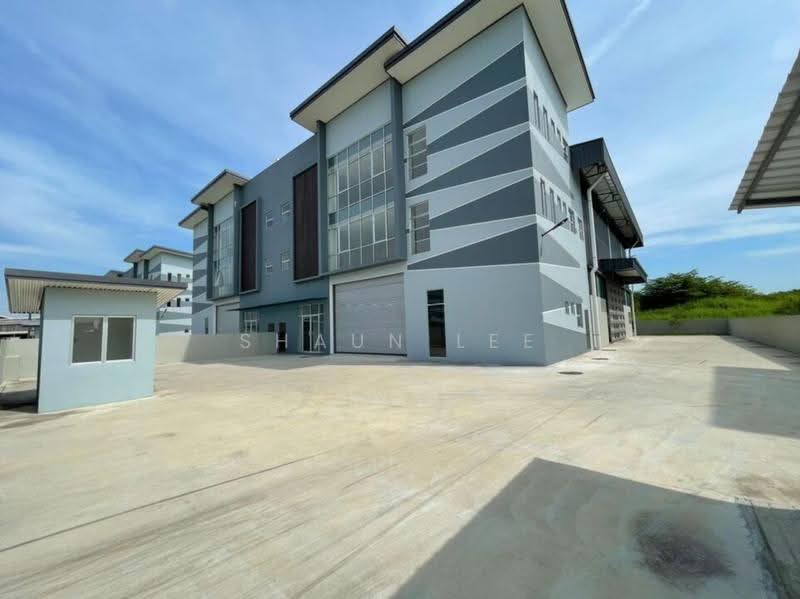 Kilang Berkembar untuk Disewa di Seksyen 35 (Shah Alam) - Shaun Lee - Exterior - PropertyGuru.com.my